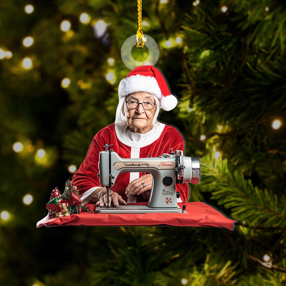 Personalized Acrylic Ornament - Gift For Sewing Lovers - Sewing Old Woman Photo AC